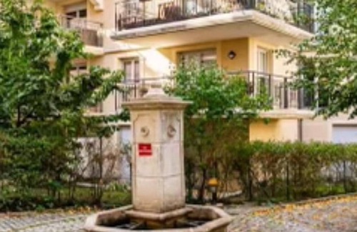 Faubourg North Apartment | ELYSEE DARCY Centre Gare with balcony loggia and secure private garage