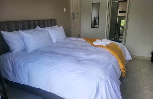 Kimberley House | EMatolweni Guesthouse