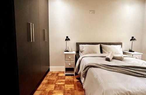 Sea Point Apartment | Embassy Apartment