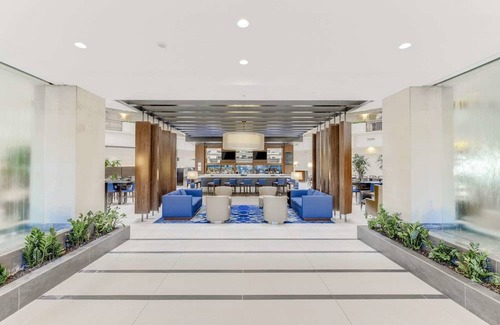 Orange Hotel | Embassy Suites by Hilton Anaheim Orange