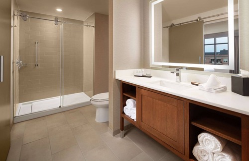 South Bend Hotel | Embassy Suites by Hilton South Bend at Notre Dame