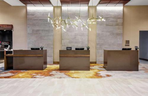 Jonesboro Hotel | Embassy Suites by Hilton Jonesboro Red Wolf Convention Center