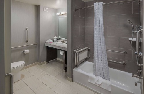 Tanasbourne Hotel | Embassy Suites Portland/Hillsboro, Oregon