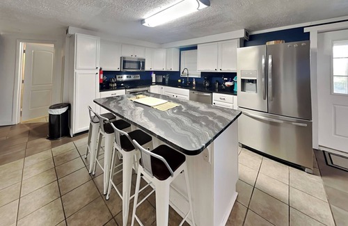 Dandridge Cabin | Emerald Cove