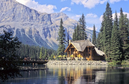 Field Hotel | Emerald Lake Lodge