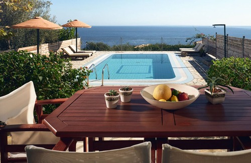 Varvara Villa | Emerald Superior Villa