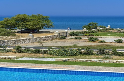 Kolymvari Villa | Emerald Villa - Four Bedroom Villa, Sleeps 8
