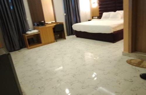 Irrua Hotel | EMERY VIDA LUXURY HOTEL Irrua