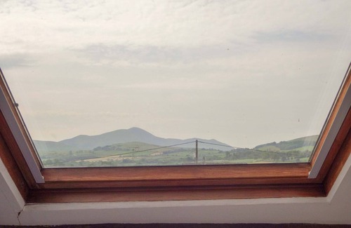 Ireby Cottage | Emily's View, Ireby - a cottage that sleeps 5 guests in 2 bedrooms