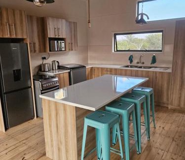 Leeupoort House | Emintha Log House