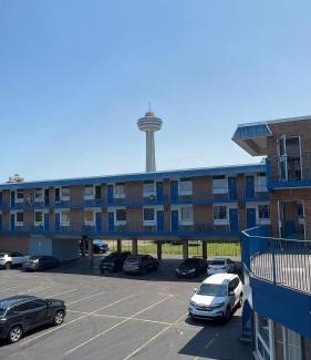 Fallsview Hotel | Empress Inn and Suites by the Falls