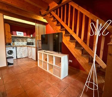 Santillana del Mar House | En busca del viento del norte