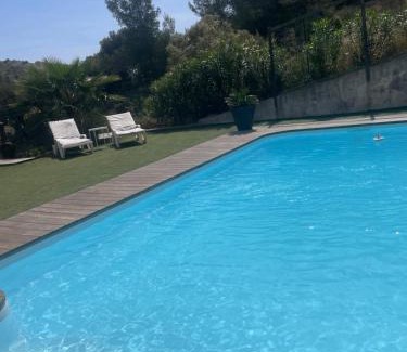 Niolon Bed & Breakfast | En Plein cœur des calanques à 800 m de la mer