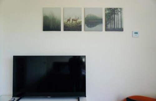 Blackburn House | En-suite Double Bedroom with Pentland Hill View