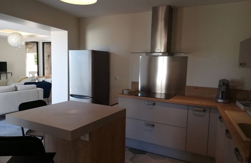 Charroux House | En toute sérénité - Private Jacuzzi and enclosed garden