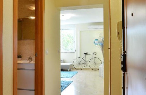 Olivais Apartment | Encarnação House
