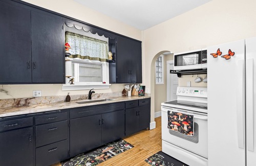 Superior House | Enchanted Forest - Your Superior/Duluth Getaway