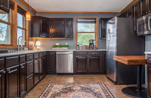 Benson House | Enchanting Benson Home, BBQ & Fenced Yard!