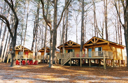 Franklinton Cabin | Enchanting Cabin Treehouse Retreat with Fire Pit - Perfect Getaway!