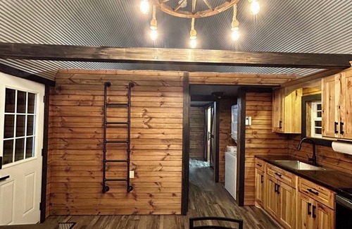 Auburn Cabin | Enchanting cabin with AC in Auburn - Perfect for a cozy getaway