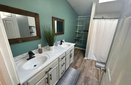 Ruch House | Enchanting Getaway Farmhouse And Tiny House Duo