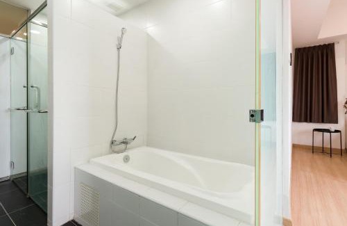 The Strand Apartment | Encorp Strand Residences by Airhost