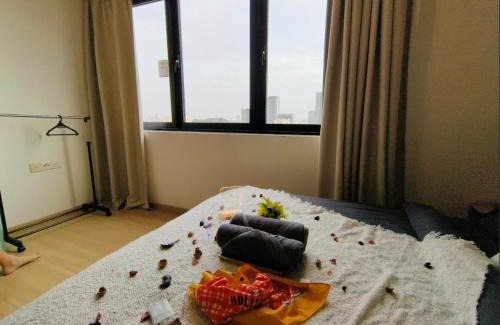 The Strand Apartment | Encorp Strand Suite by Luvit Stay