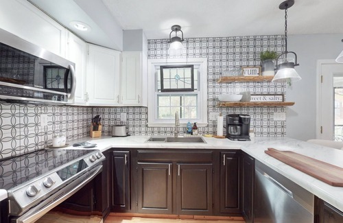 Frankfort House | Encounter the Bluegrass & relax comfortably