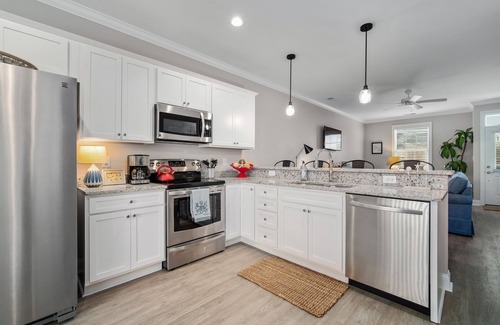 Atlantic Beach House | End Unit Townhome Located in Atlantic Beach, North Carolina