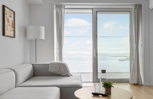 Aarhus C Apartment | Endless ocean views with private balcony