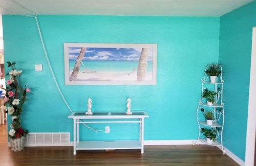 Rio Vista House | Endless Summer Oasis with a Pool
