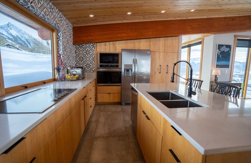 Crested Butte Ski Chalet | Endless views - modern luxury family retreat with hot tub and private backyard.