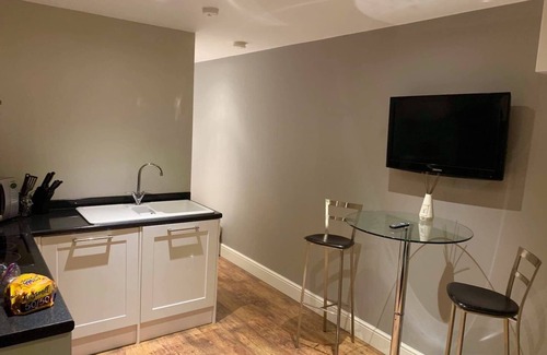 Highlands Apartment | Enfield Studio Guest Suite