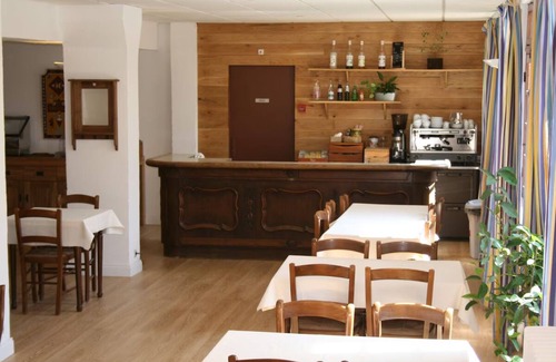 Guillaumes Hotel | Engage in Valberg’s Lifestyle: Panoramic Views | Perfect for Mountain Stay