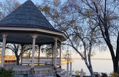 Skaneateles Cottage | English cottage style circa 1814 stone school house - Skaneateles, NY