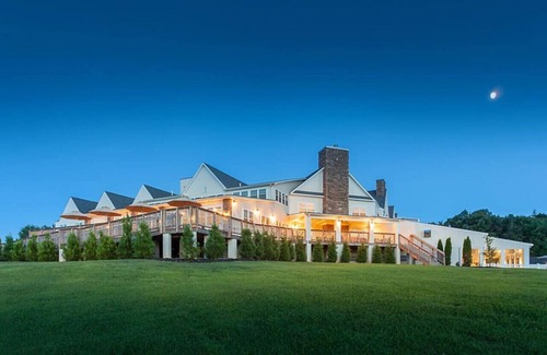 Gordonsville Condo | Enjoy 1000 acres of rolling hillside on this equestrian themed resort 1BD condo