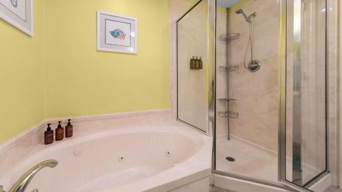 Orange Beach House | Enjoy a 3-bedroom Bayfront Condo with Lazy River Indoor Pool Jacuzzis and Community Boat Dock for Personal or Rented Boats Plus Redeem in Free Activity Deals Daily