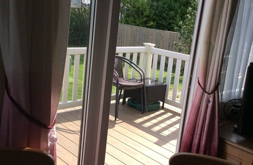 Ryde House | Enjoy a break in our cosy chalet style static van with ferry discounts