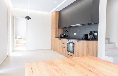 Agios Dimitrios Apartment | Enjoy a comfortable and luxurious stay.