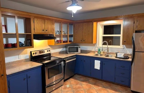 Sackville House | Enjoy a cozy stay at Sunflower House, a three-bedroom home in Sackville, N.B.