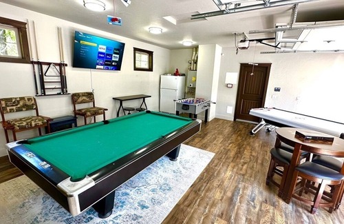 Cle Elum House | Enjoy a Free Luxury Upgrade+Spa+Game Room & Pet Friendly/3Mins Lodge