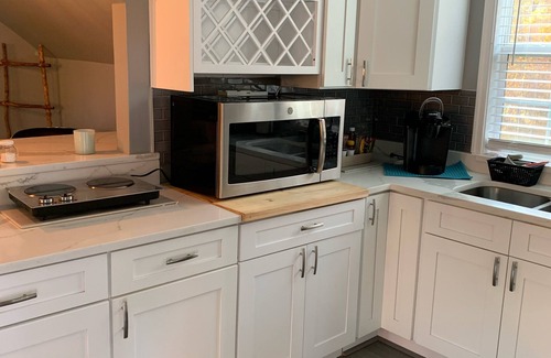 Gainesville Apartment | Enjoy a nice stay at our home on 4 wooded acre property close to Washington D.C.