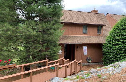 Grantham Condo | Enjoy beautiful water views from this light-filled condo with three levels of furnished living space