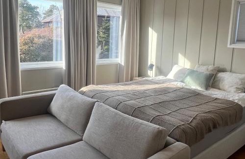 Larvik Apartment | Enjoy comfort and the view 2,5 km away from Color Line