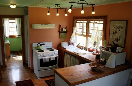 Warm Springs Cabin | Enjoy country life on a beautiful mountain horse farm setting