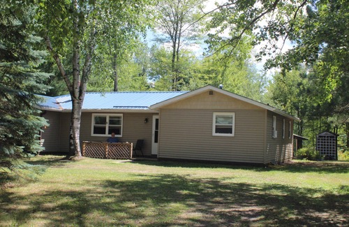 Crivitz Cabin | Enjoy Fall in Twin Bridge - Lake, ATV and waterfall adventures