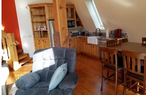 Gold Beach House | Enjoy summer at the beach!