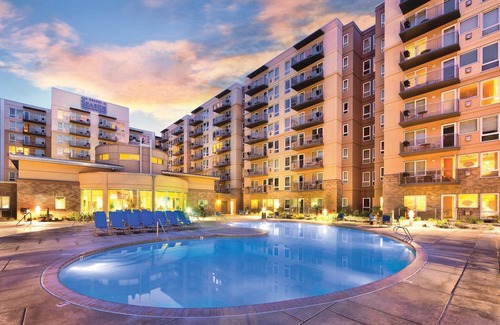 Seaside Gilbert District Resort | Enjoy the Historic Lewis and Clark trail!