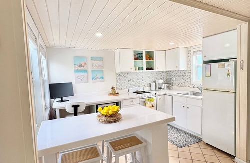 Kittian Village Villa | Enjoy the ideal mix of comfort and coastal charm in an unbeatable location.