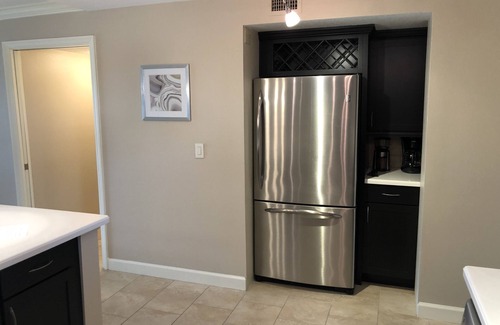 Sand Key Condo | Enjoy the quiet beach of Sand Key! 1 mile from Clearwater Beach!